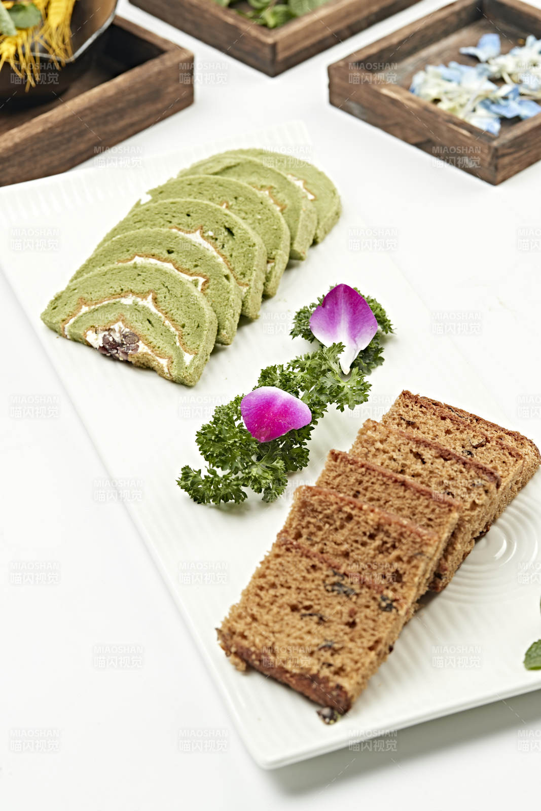 抹茶红豆蛋糕片红枣蛋糕切片拼图片