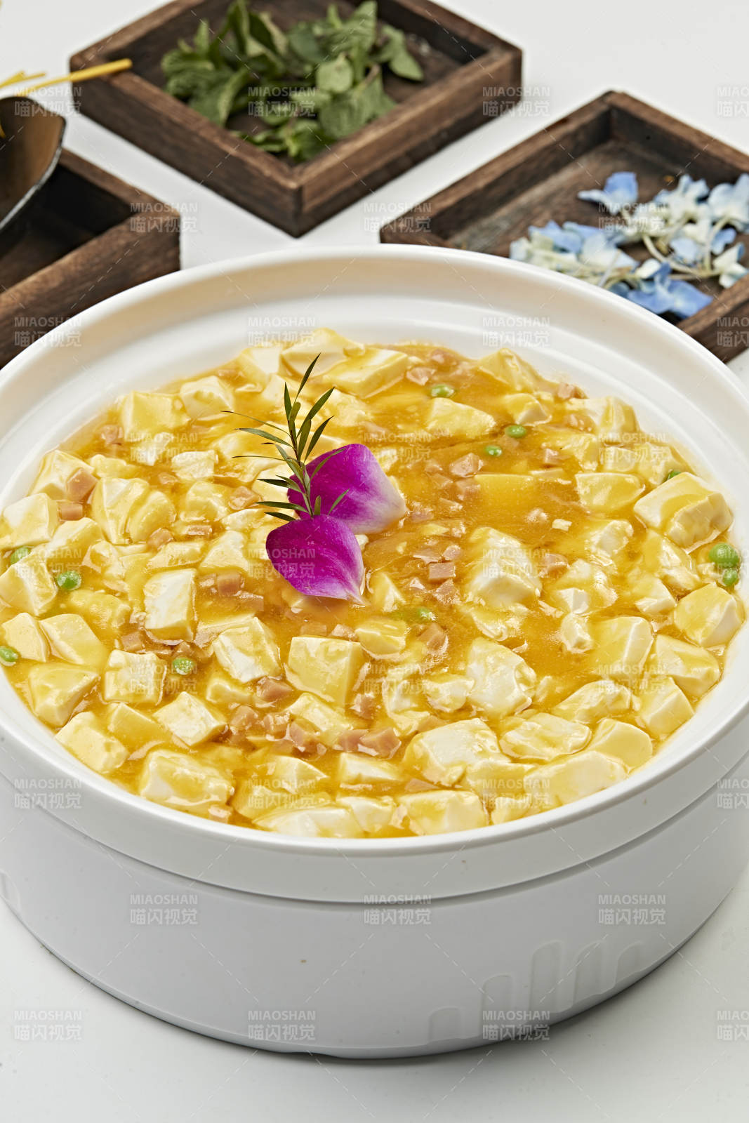 火腿青豆蟹黄酿内脂豆腐图片