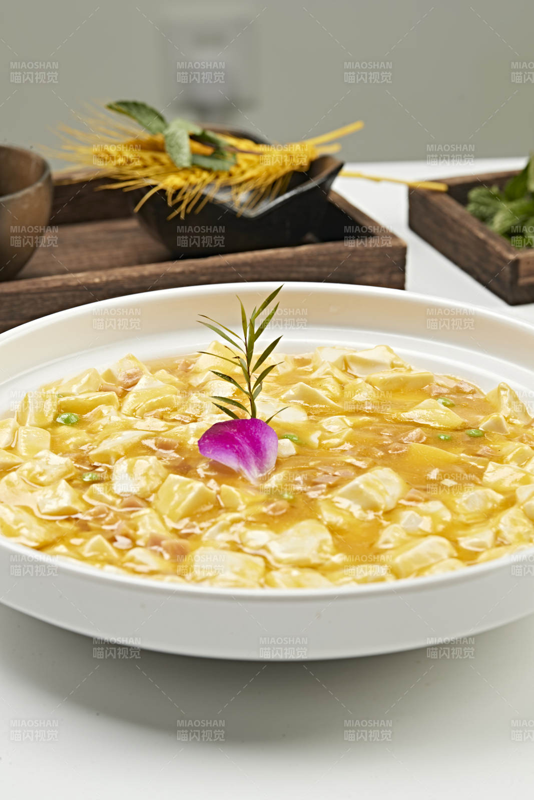 火腿青豆蟹黄酿内脂豆腐图片