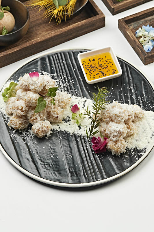 糖霜拖面焦炸鲜茄子图片