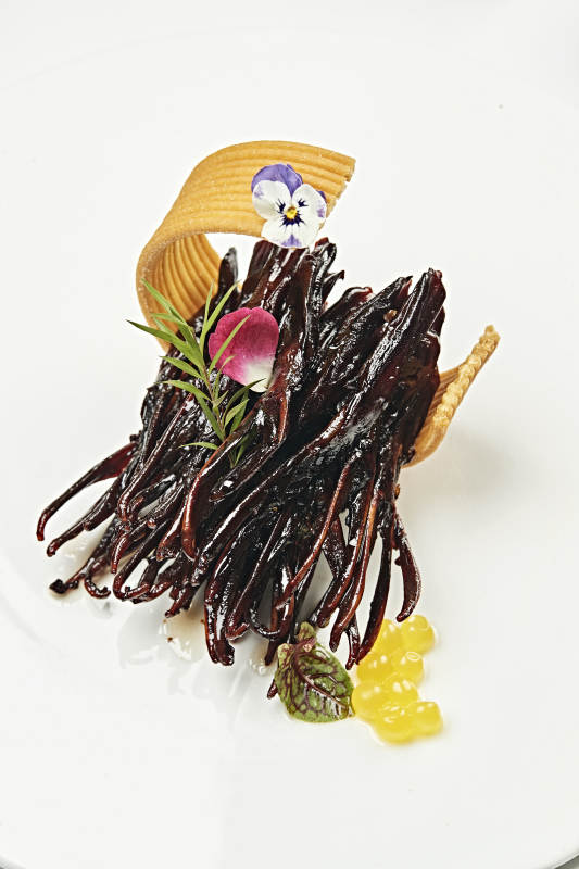 文火酱香鸭舌头图片