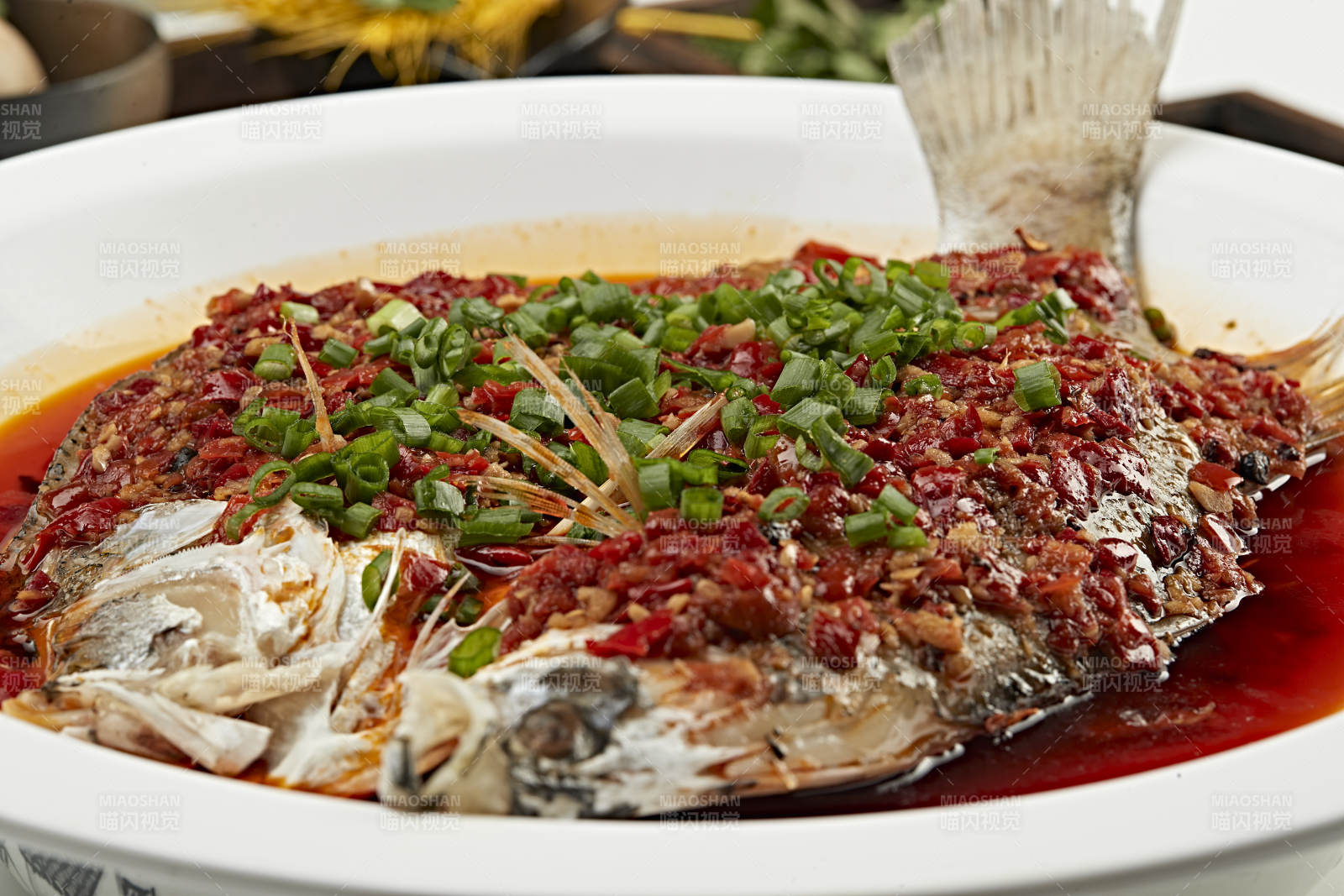 湘味剁椒蒸海鲈鱼图片