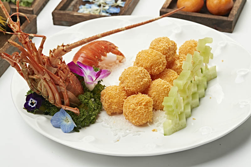 裹面油炸大龙虾球图片