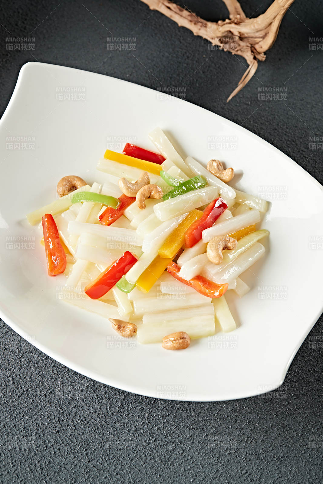 小炒果仁腰果彩椒芥兰笋图片