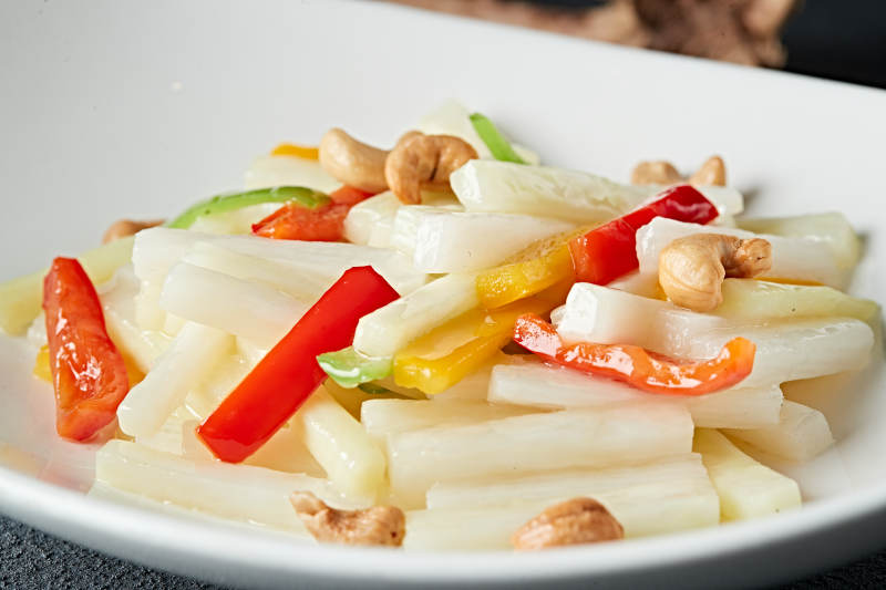 小炒果仁腰果彩椒芥兰笋图片