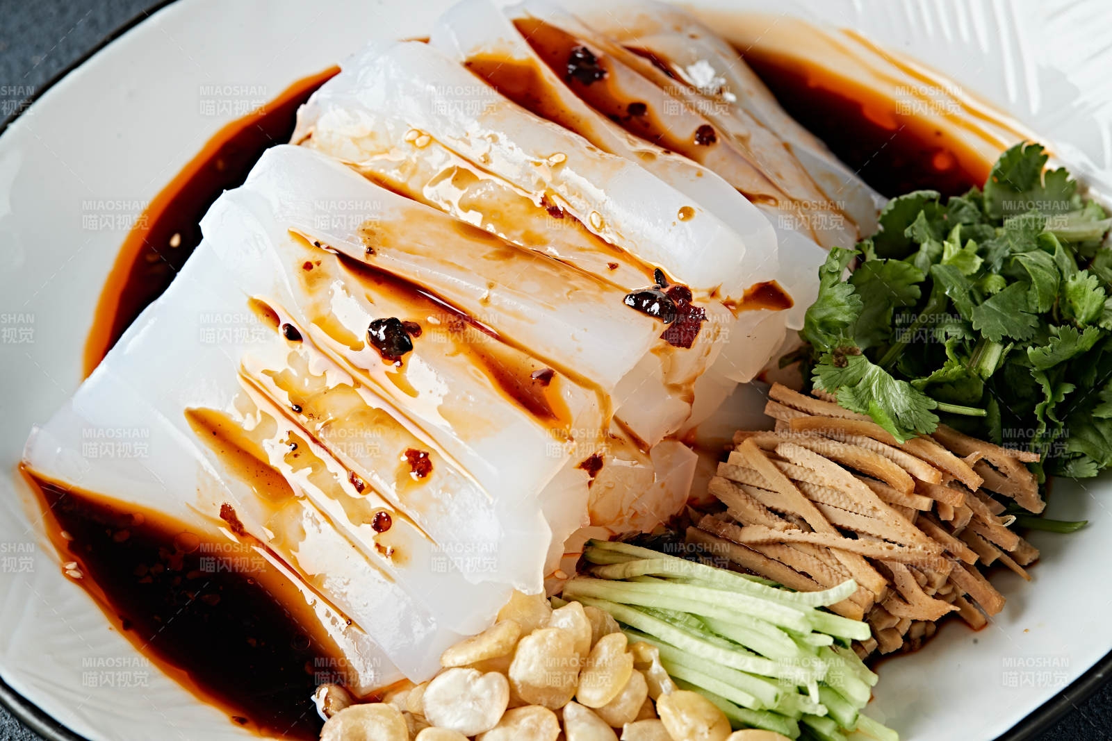 浇汁山西大同小媳妇凉粉图片