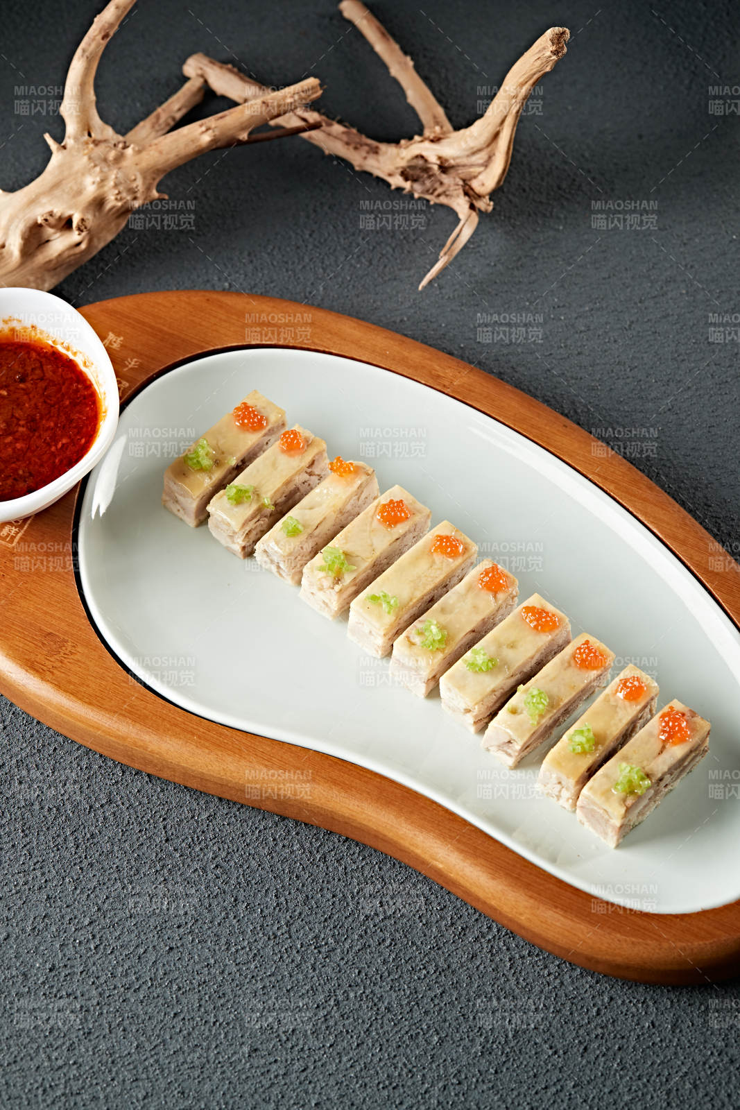 冷切蘸汁三黄鸡压鸡皮冻图片