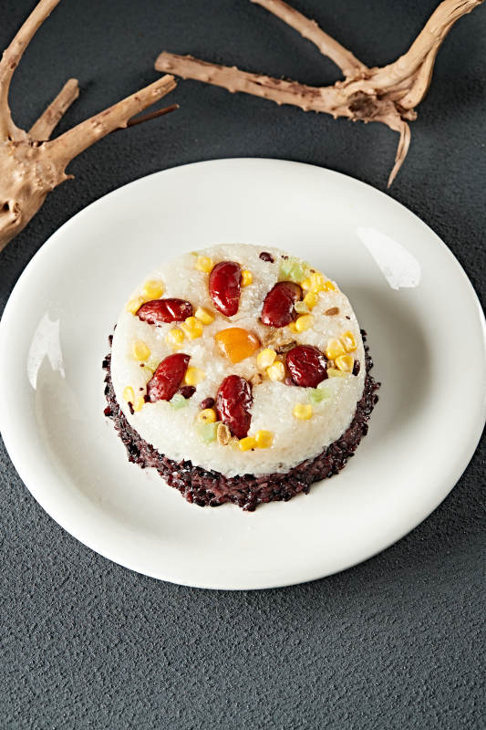 婚宴甜品糯米八宝饭图片