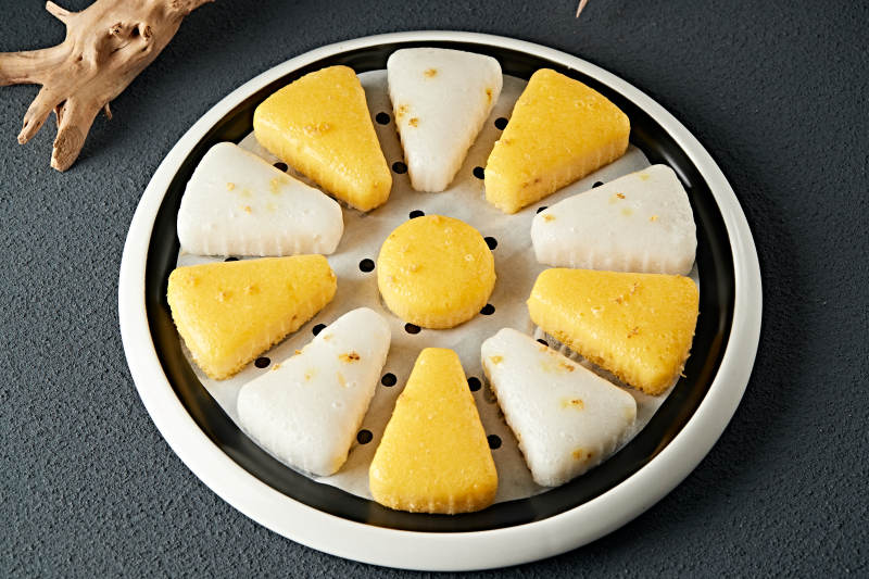 双色小米糯米凉糕图片