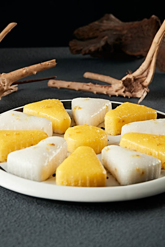 双色小米糯米凉糕图片