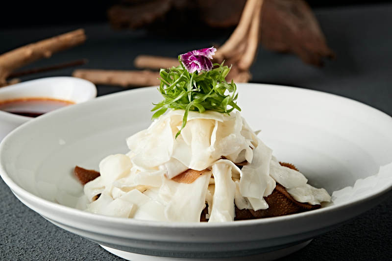 浇汁香辣毛肚黄喉片图片