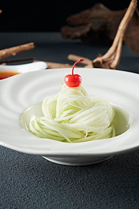 凉拌西芹丝图片