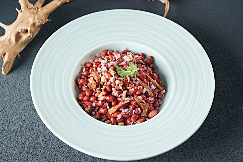 下酒小菜油炸花生拌小鱼干图片