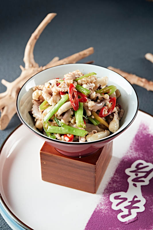 浇汁米椒小葱凉拌八爪鱼图片