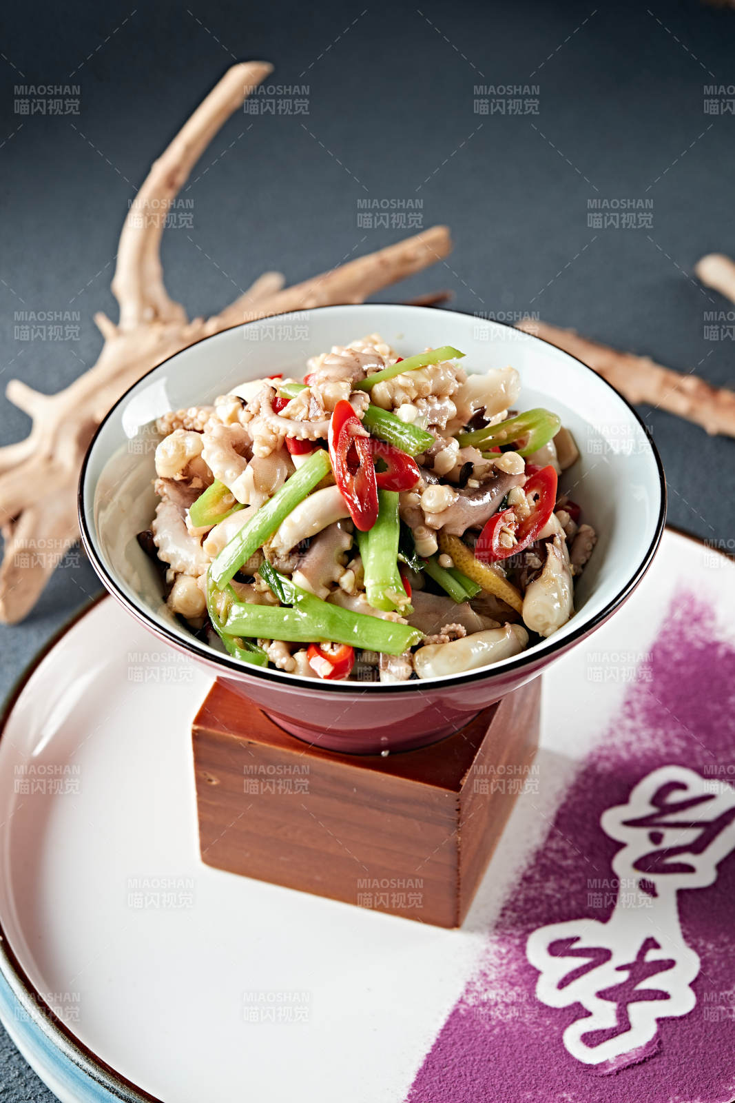 浇汁米椒小葱凉拌八爪鱼图片