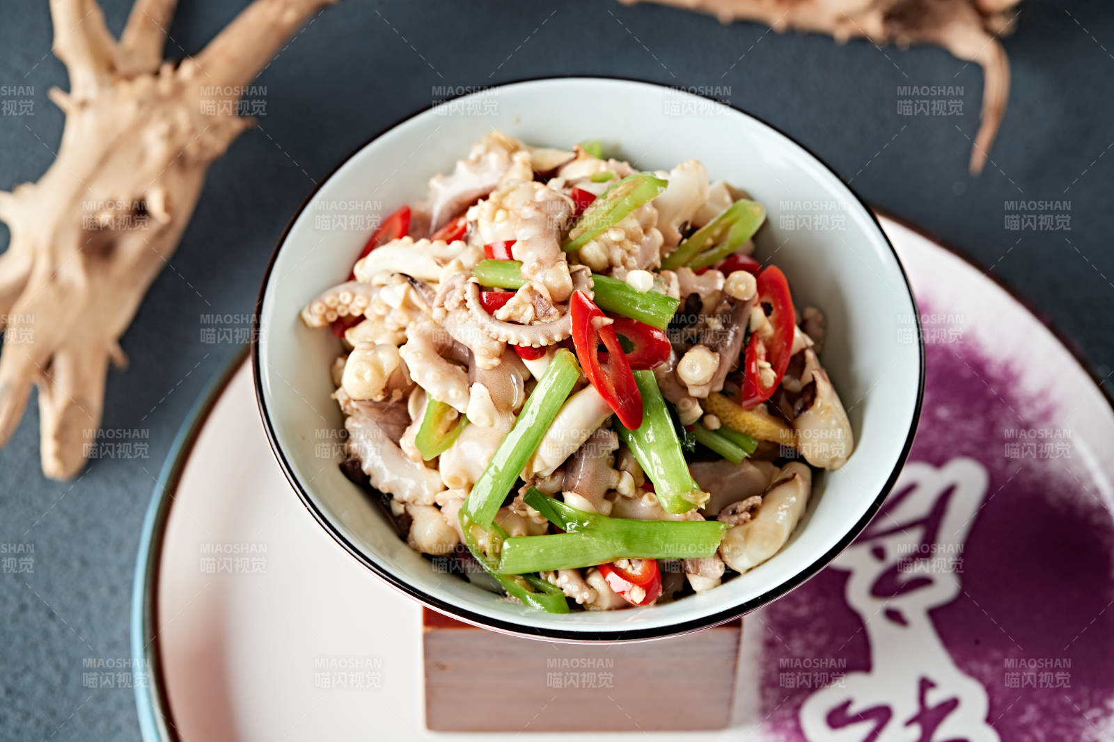 浇汁米椒小葱凉拌八爪鱼图片