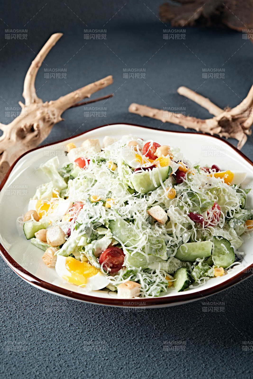 马苏里拉奶酪拌沙拉图片