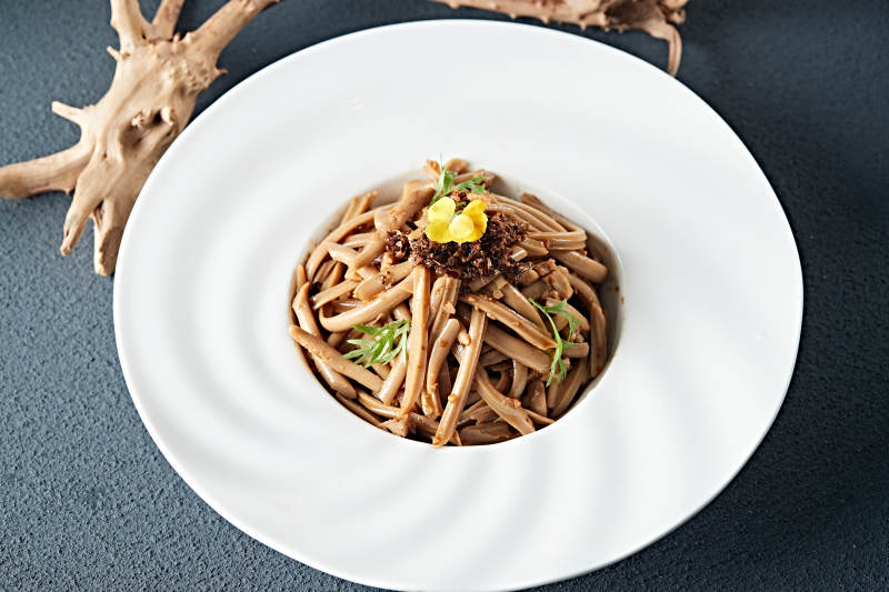 山西美食杂粮香辣桥面凉粉图片