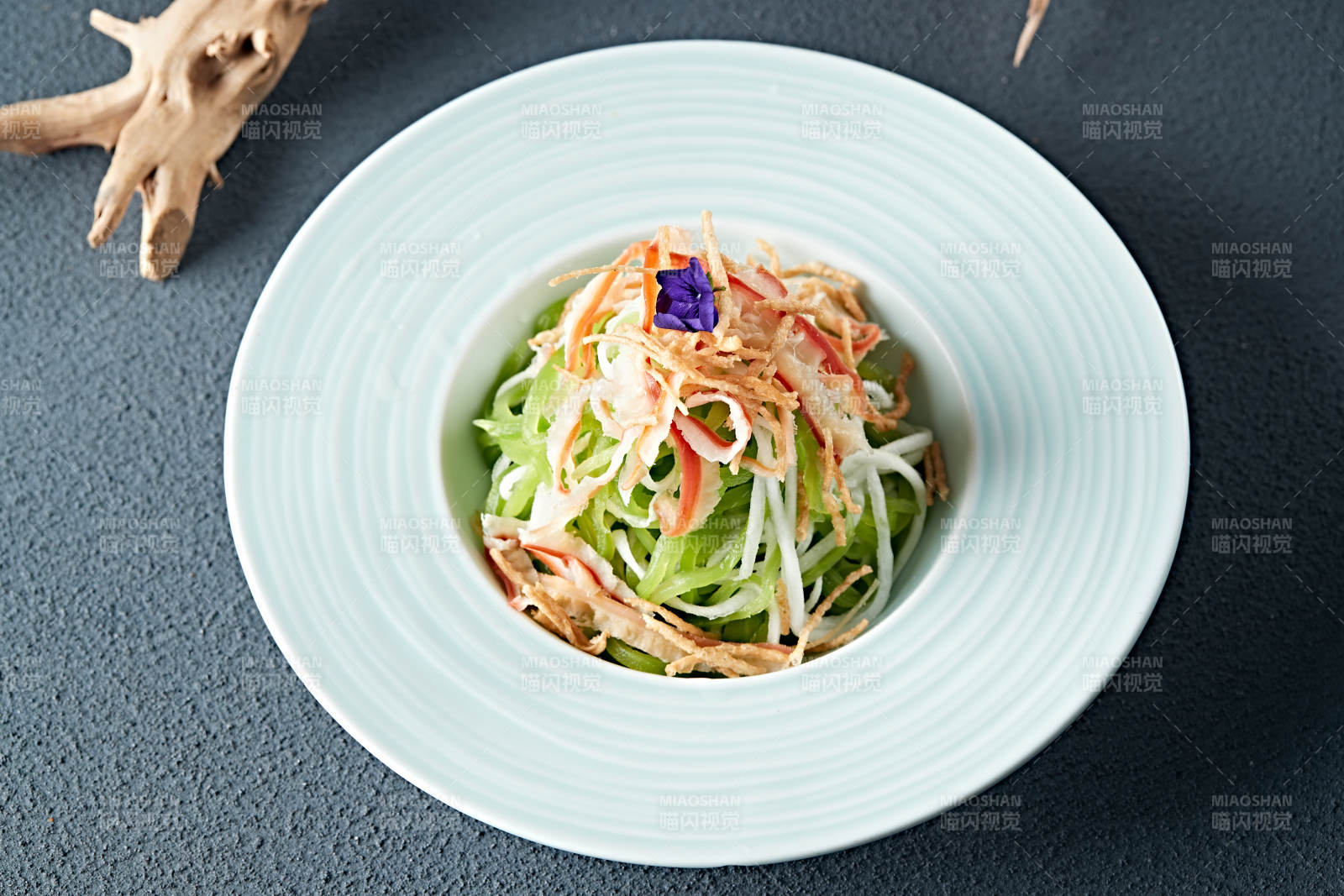 酸萝卜丝笋丝凉拌北极贝图片