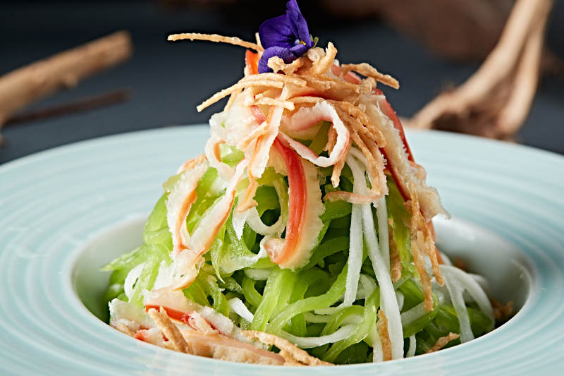 酸萝卜丝笋丝凉拌北极贝图片