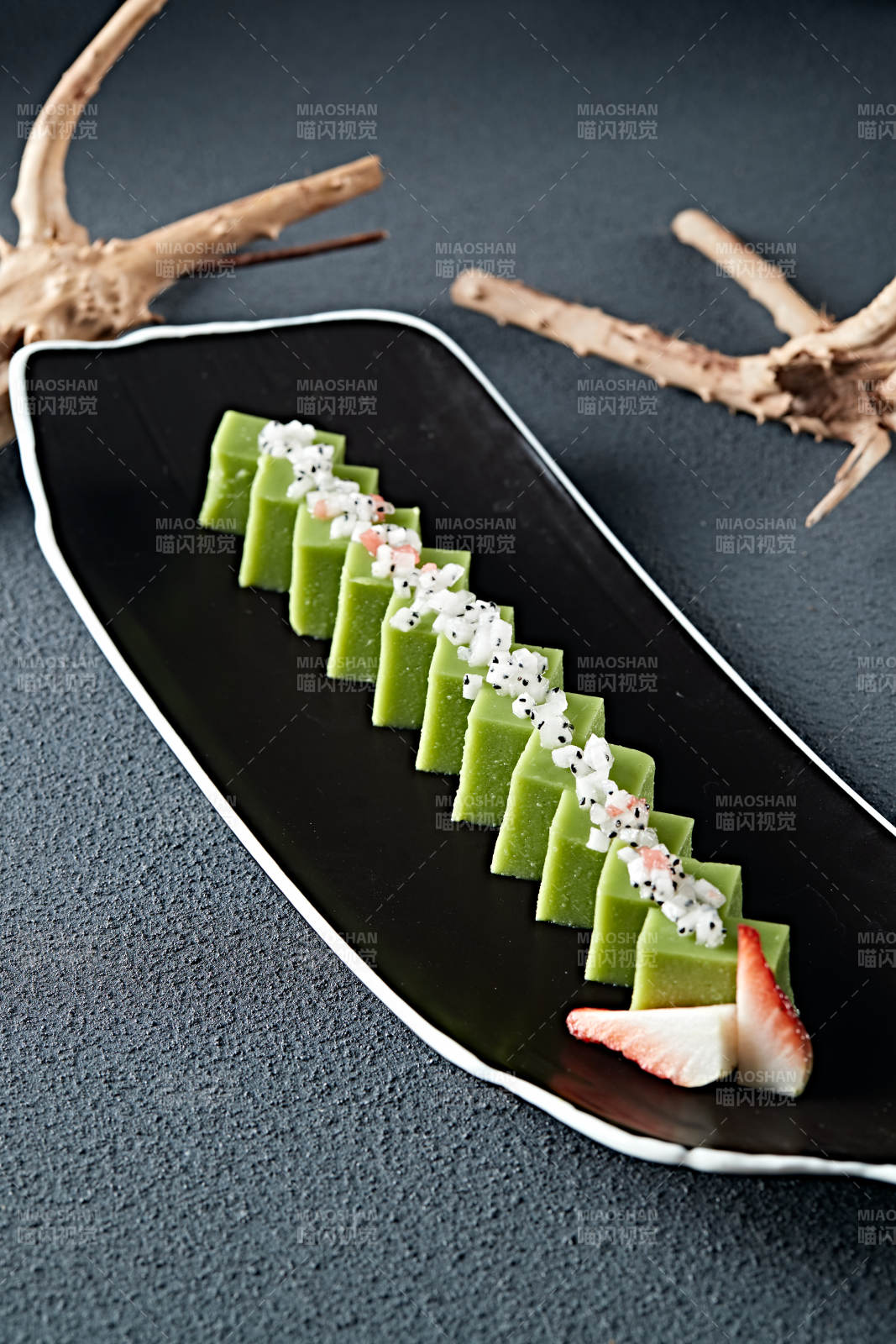 水果粒青豆慕斯图片