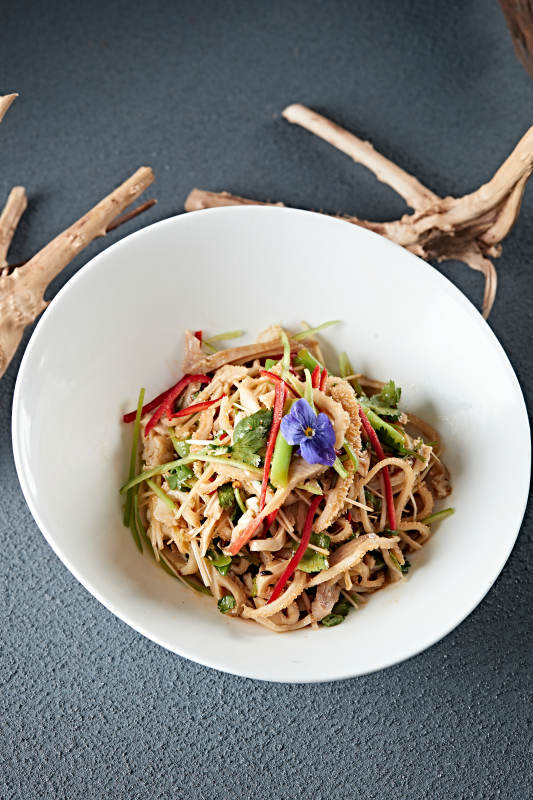 香菜彩椒丝凉拌毛肚丝图片