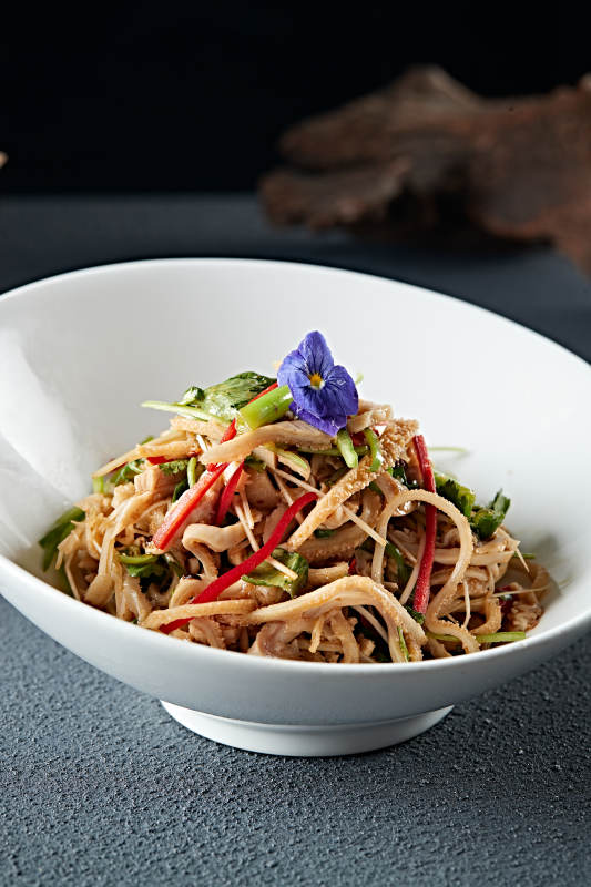 香菜彩椒丝凉拌毛肚丝图片