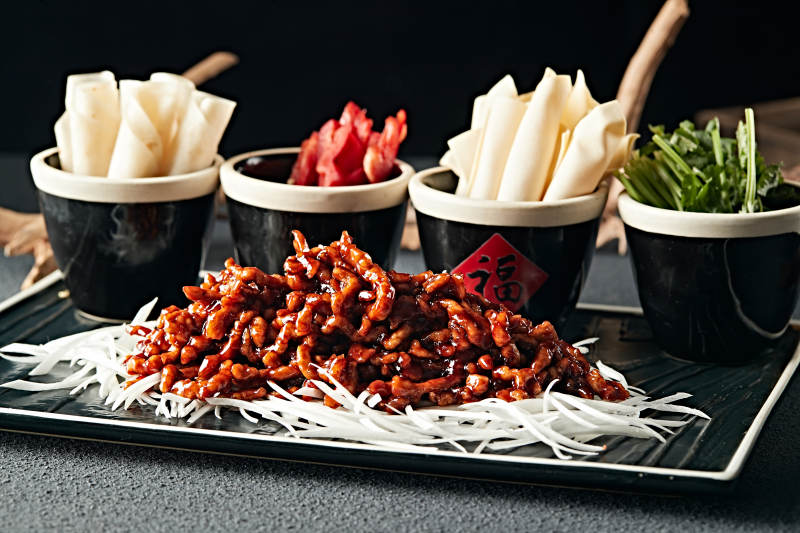传统老北京名菜京酱肉丝图片