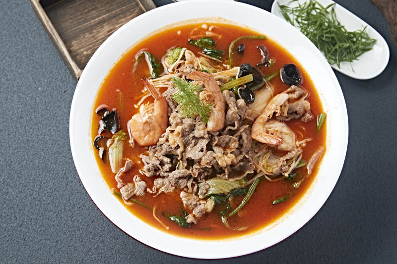 酸汤羊肉烩大虾图片