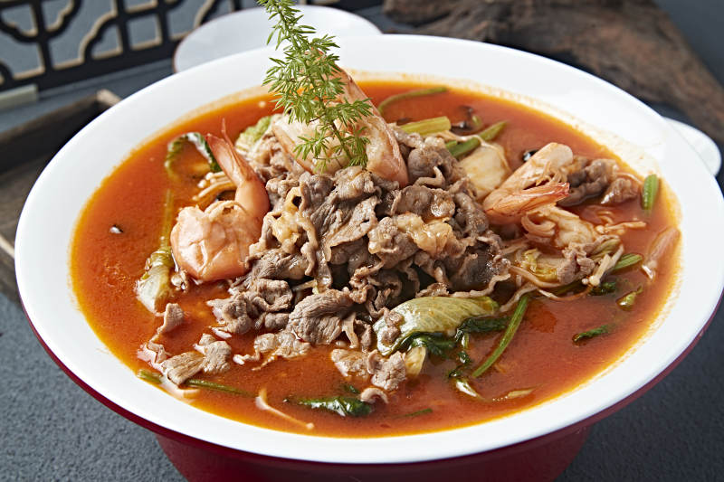 酸汤羊肉烩大虾图片