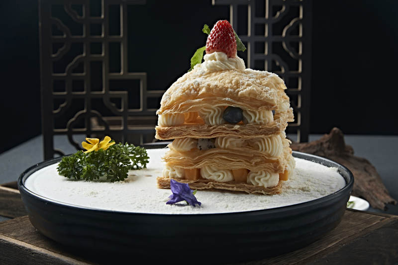 自制糖霜千层奶油酥皮拿破仑蛋糕图片