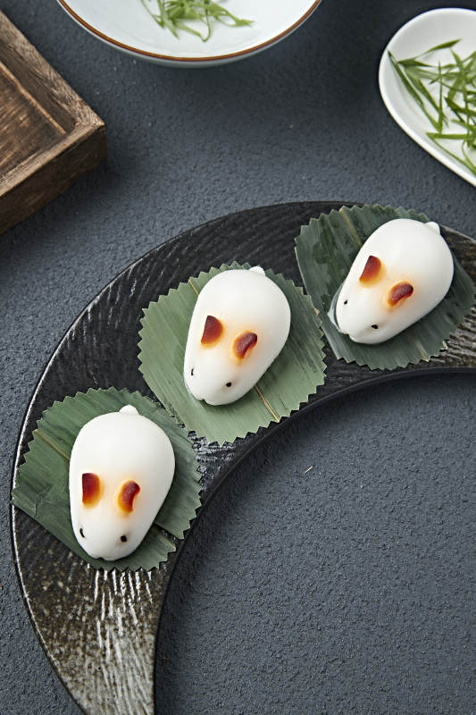 玉兔造型的椰奶布丁图片