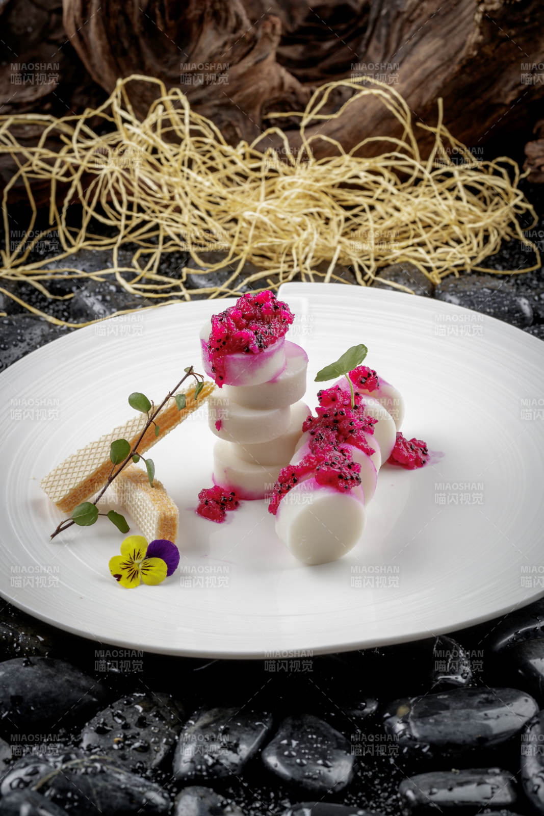 奶香火龙果豆腐图片