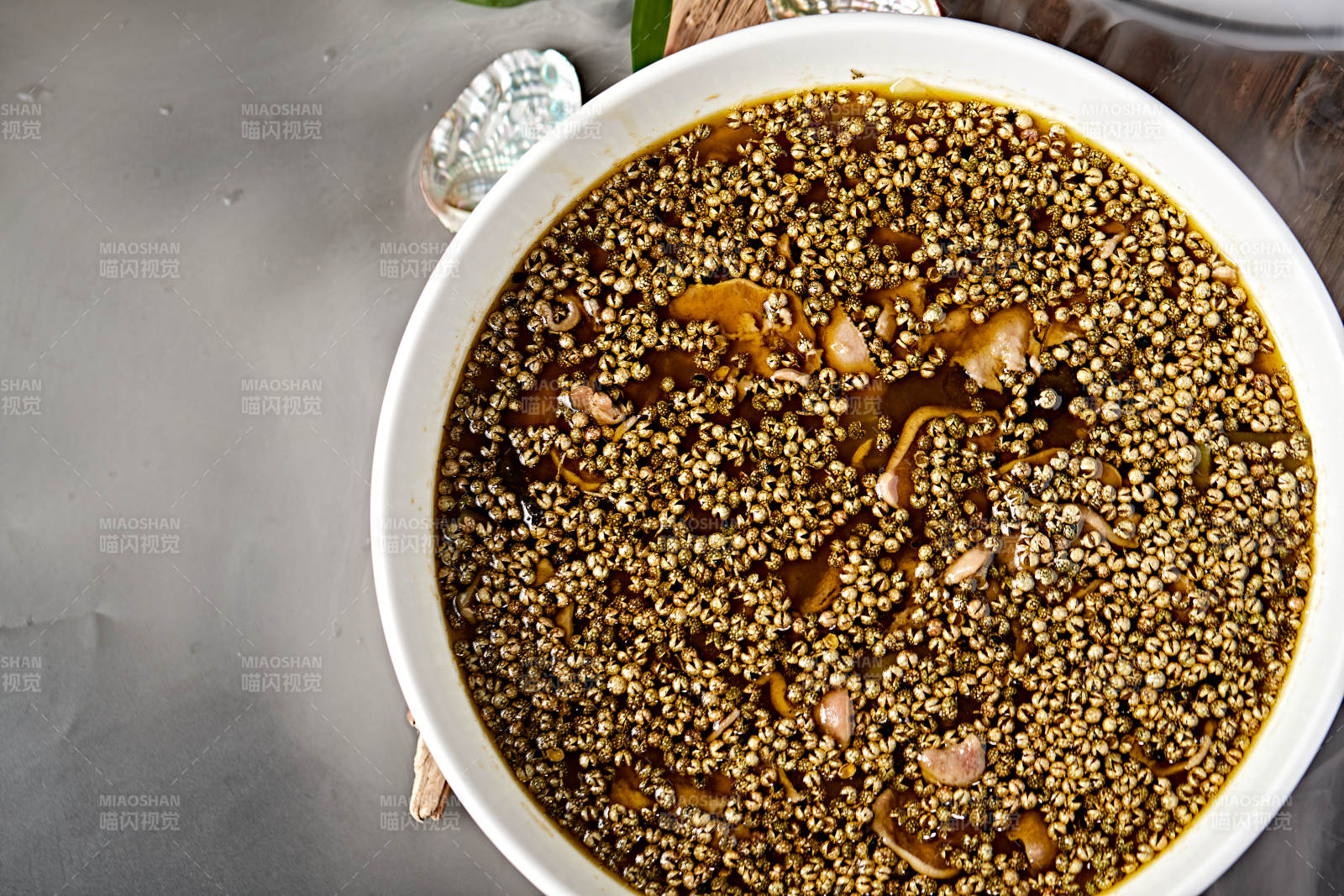 川香味麻椒水煮牛舌图片