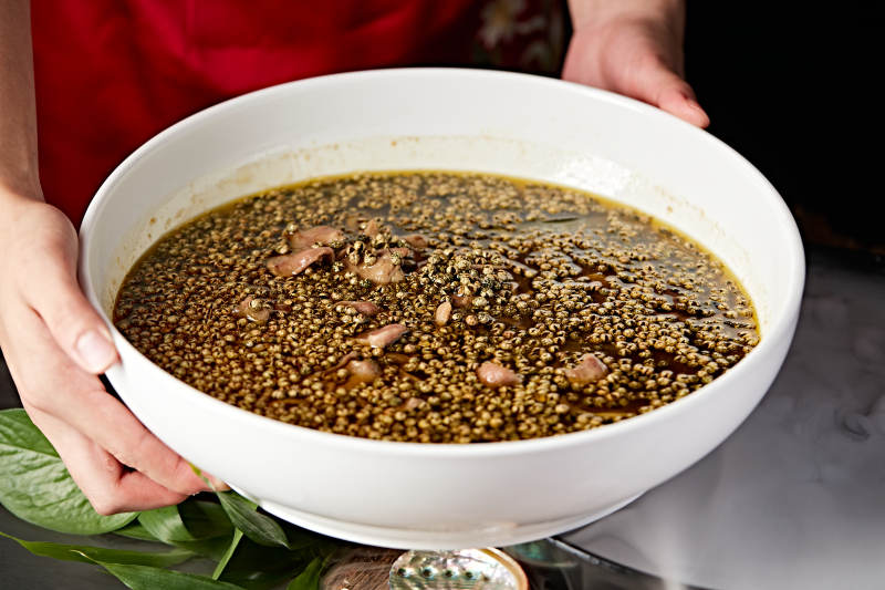 川香味麻椒水煮牛舌图片