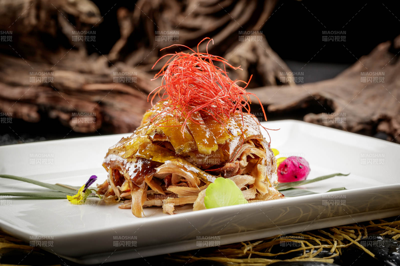 手撕风干鸡图片