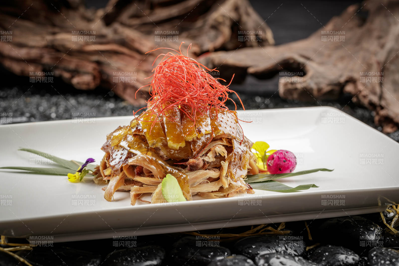 手撕风干鸡图片