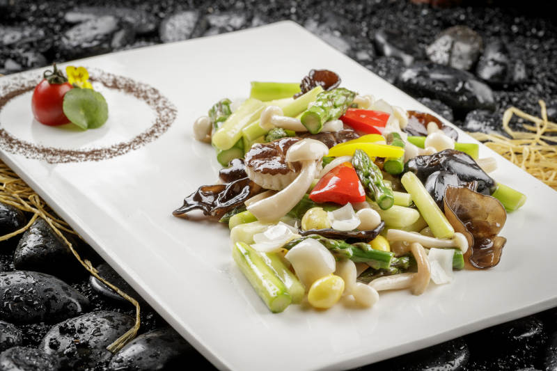 时蔬炒杂菌图片