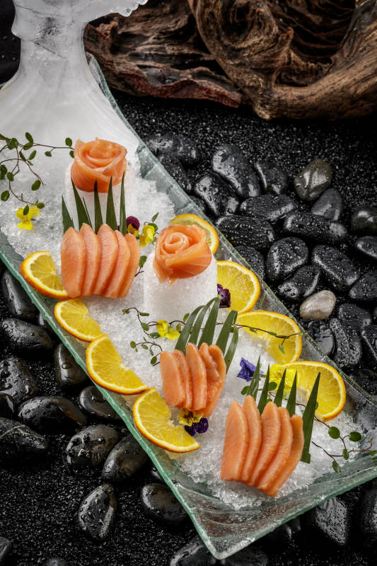 极品三文鱼刺身图片