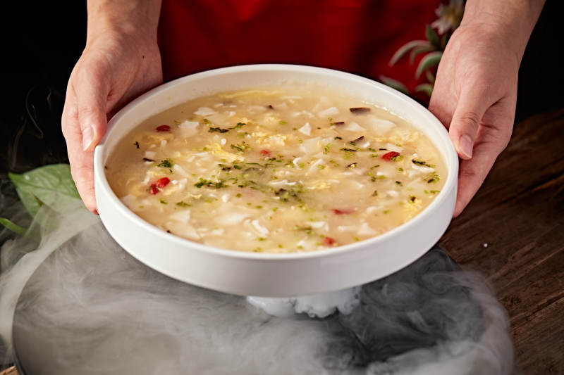 浓汤枸杞香菇千叶豆腐羹图片