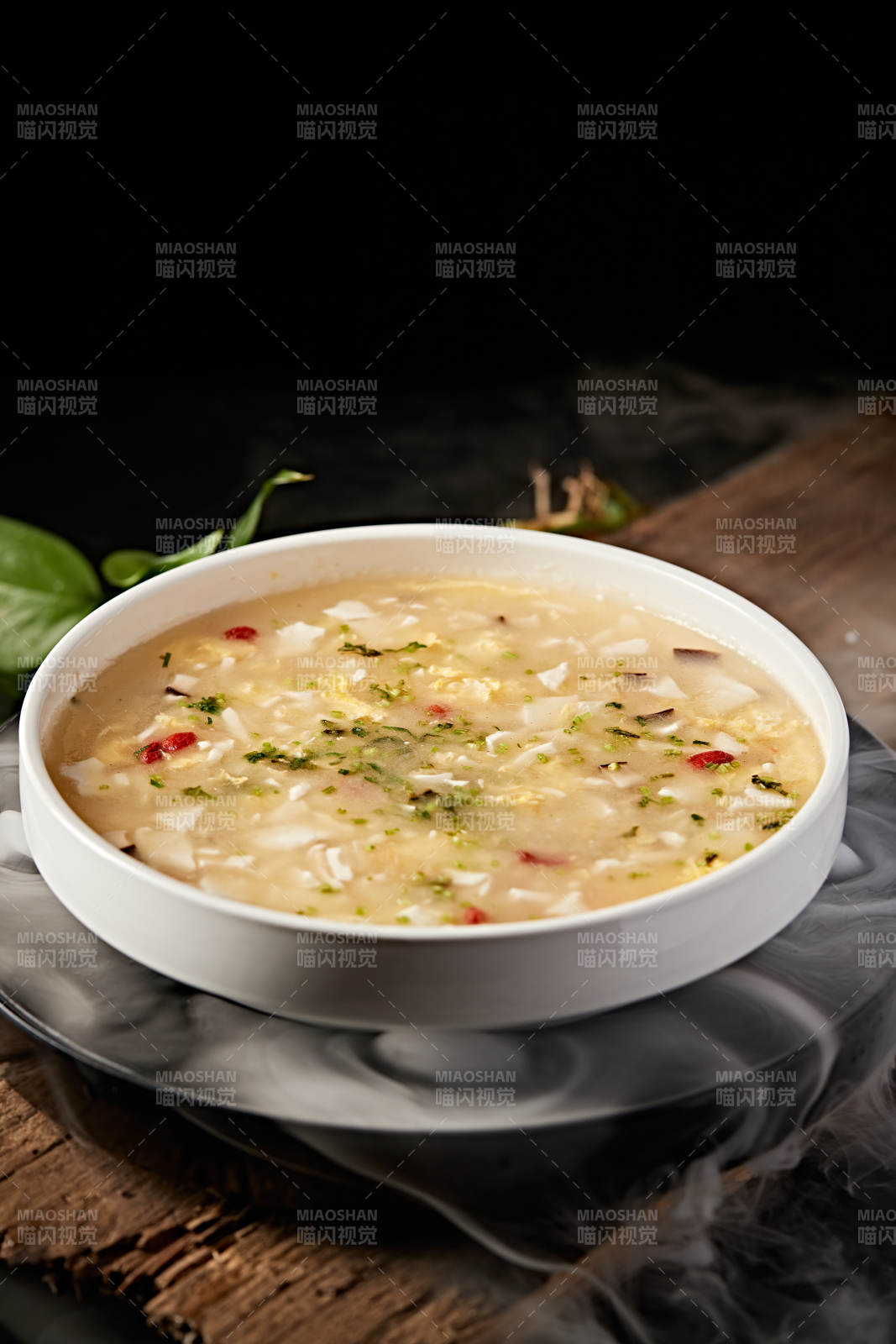 浓汤枸杞香菇千叶豆腐羹图片