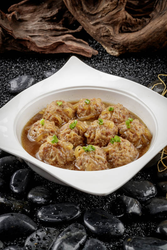 猫头肉丸子图片