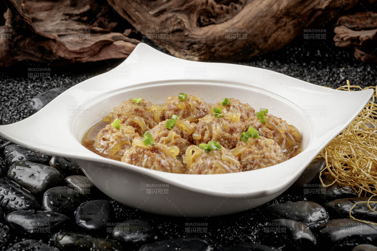 猫头肉丸子图片