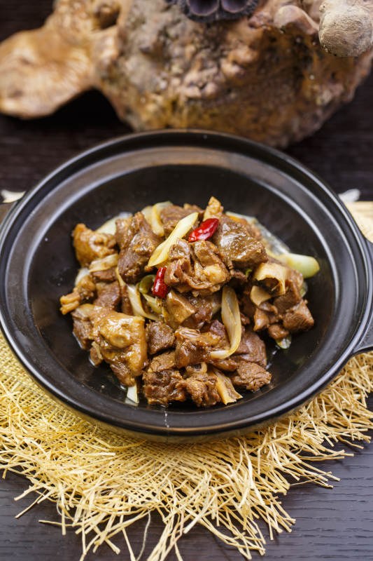 砂锅烧羊肉图片