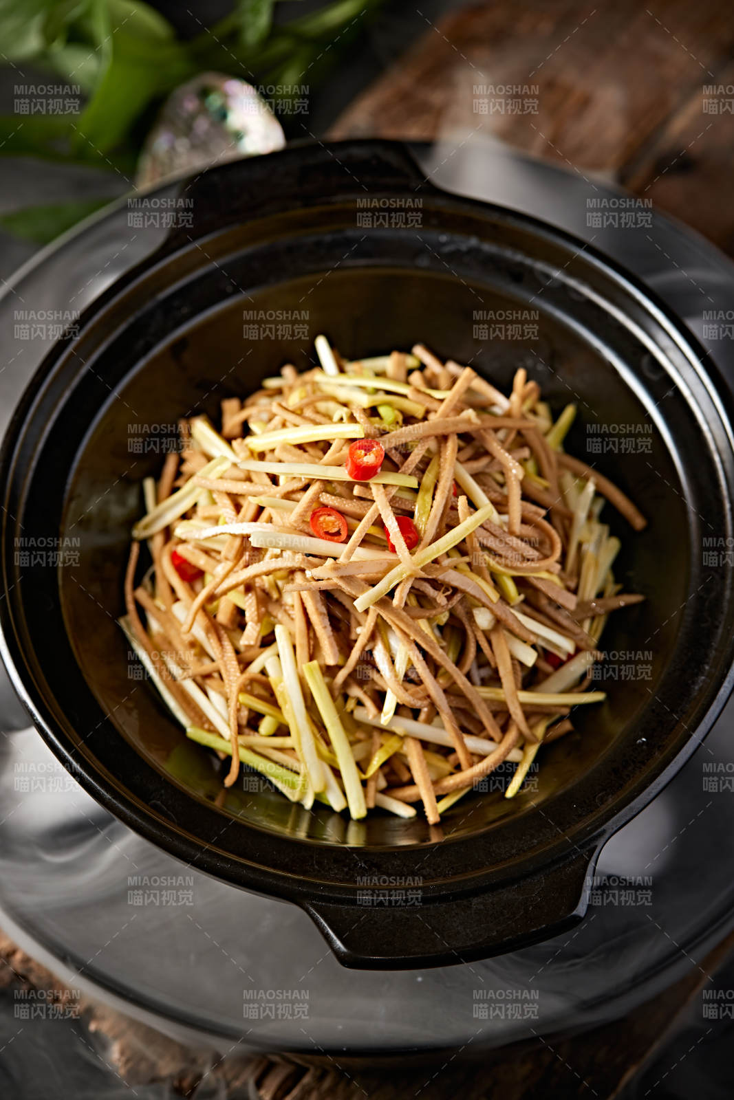 砂锅米椒韭黄黑豆腐丝图片