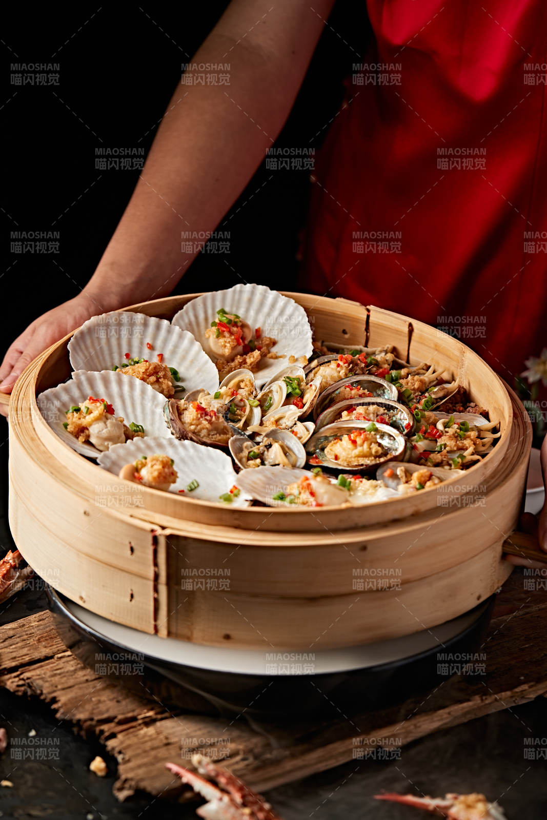 笼屉香蒸蒜蓉香辣海鲜大咖图片