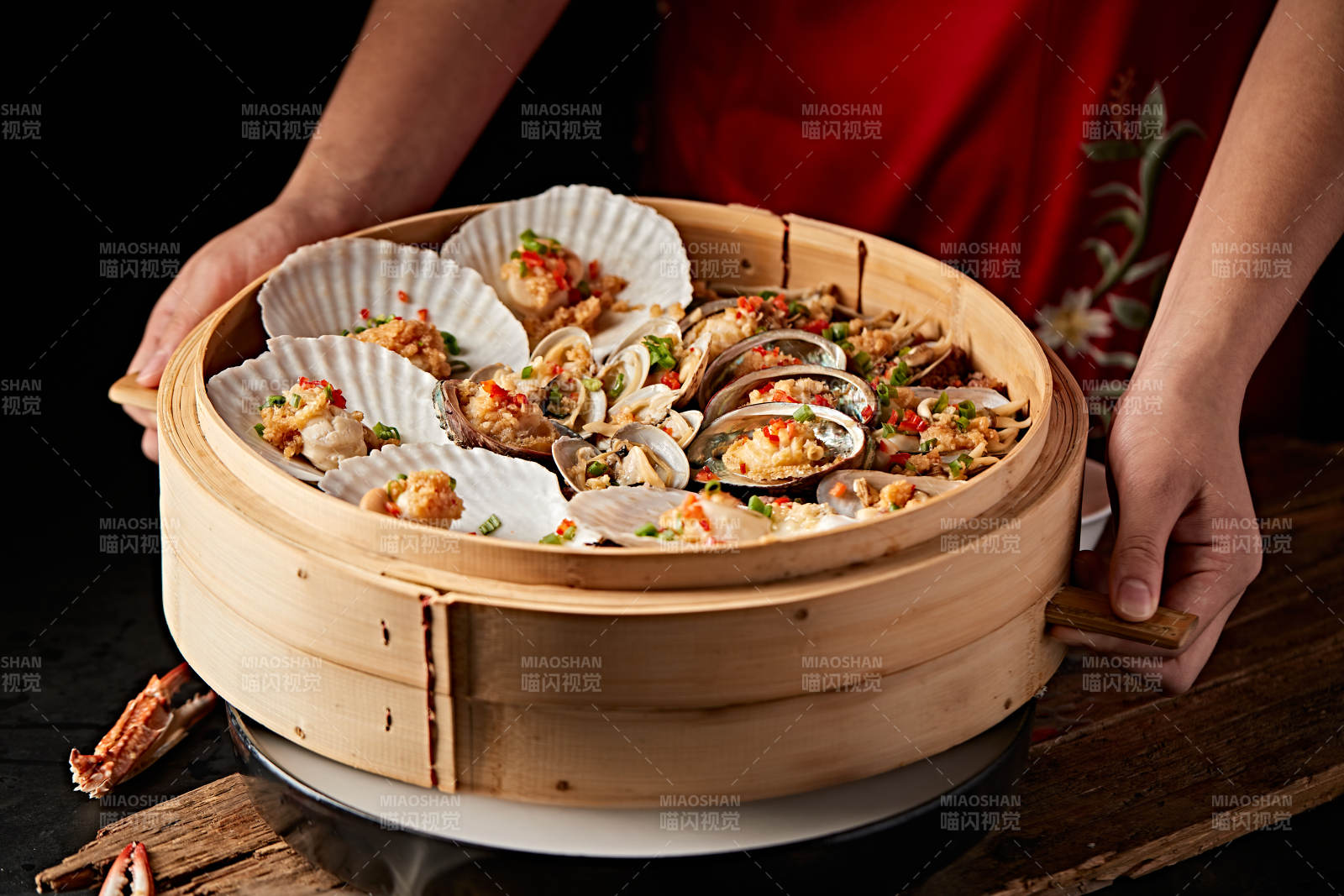 笼屉香蒸蒜蓉香辣海鲜大咖图片