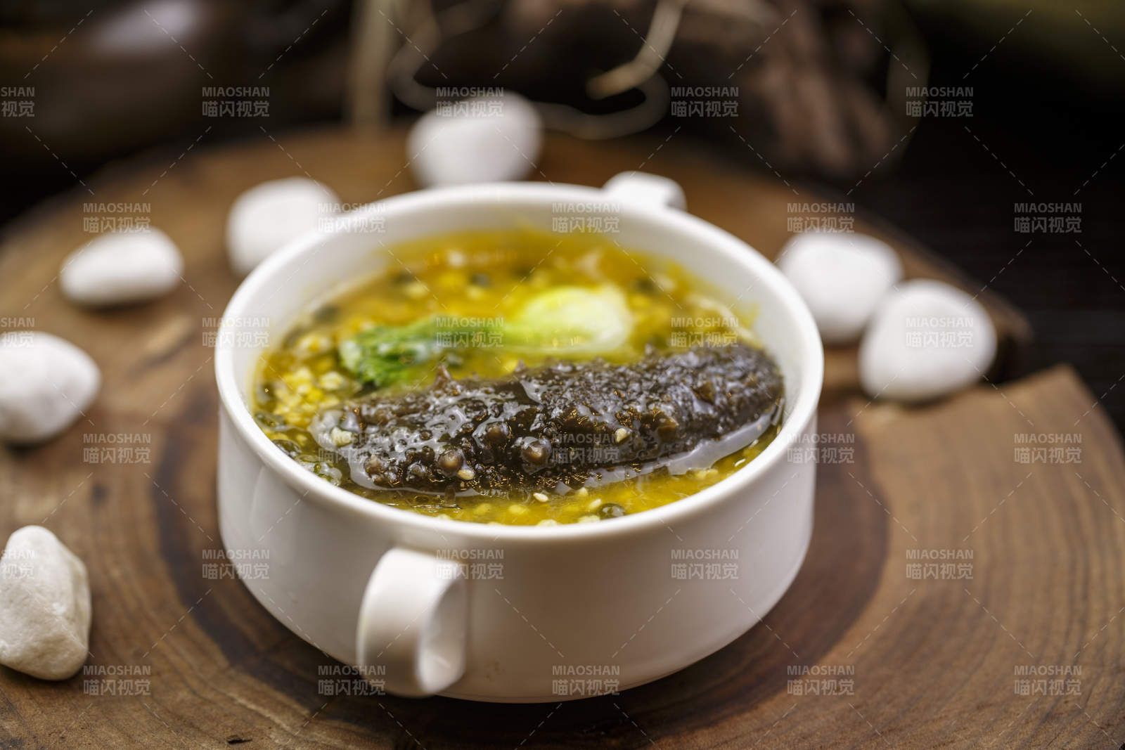 粤式薏米扣辽参图片