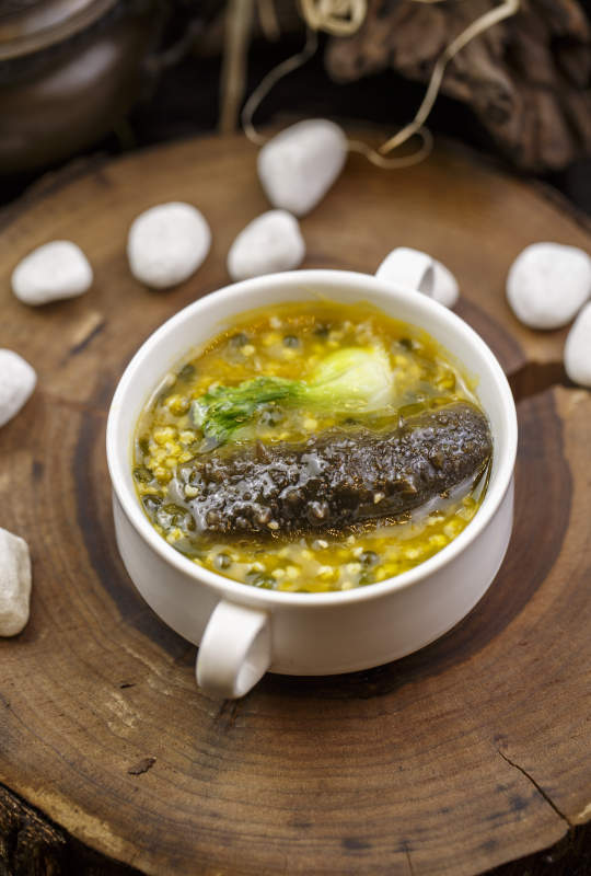 粤式薏米扣辽参图片