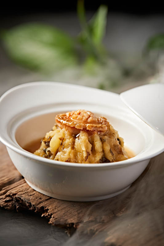 精品位菜酸菜土豆泥焖鲍鱼图片